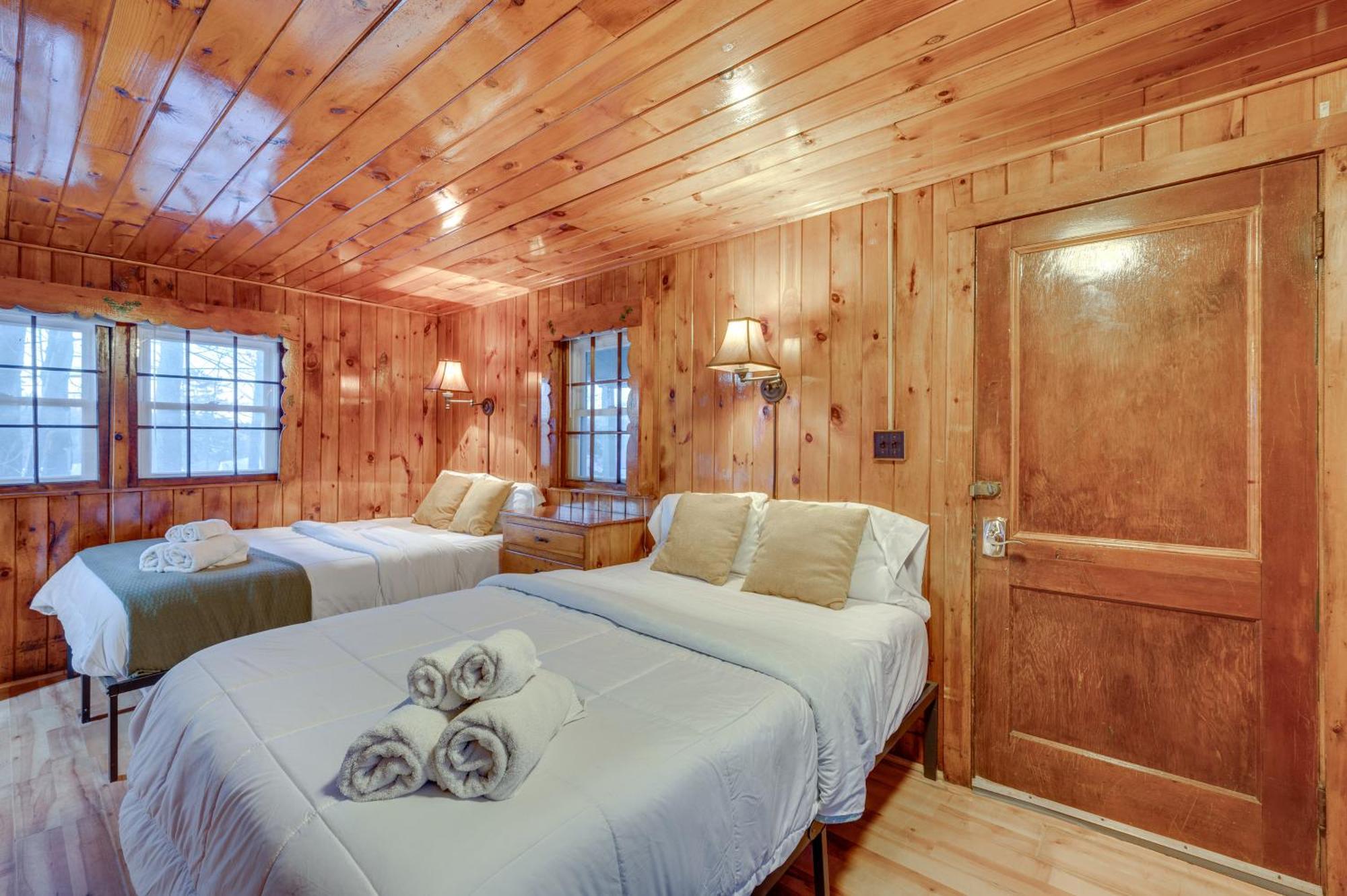 Cozy Laconia Studio With Pool Access - 2 Mi To Lake! Apartment Екстериор снимка