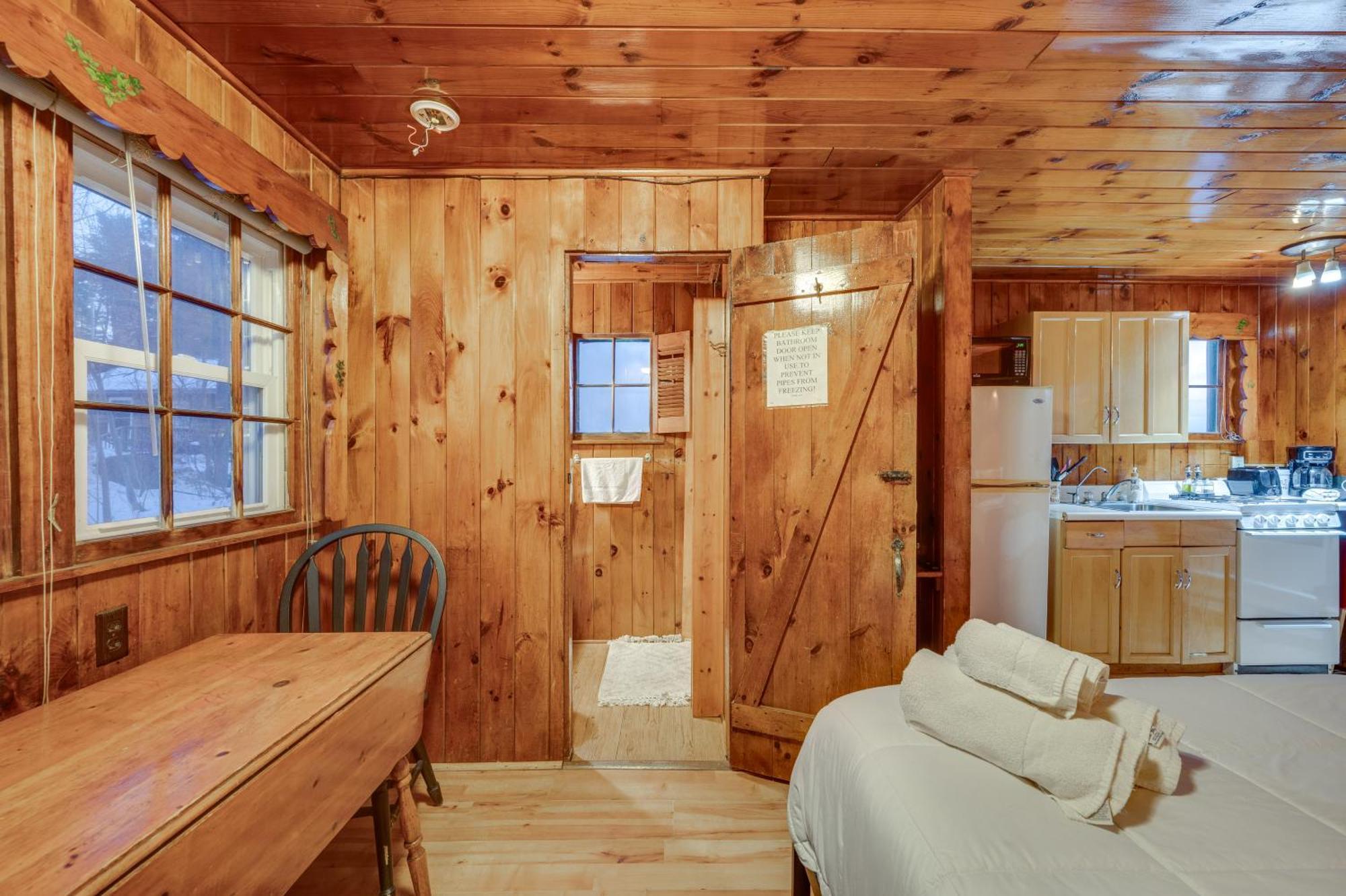 Cozy Laconia Studio With Pool Access - 2 Mi To Lake! Apartment Екстериор снимка