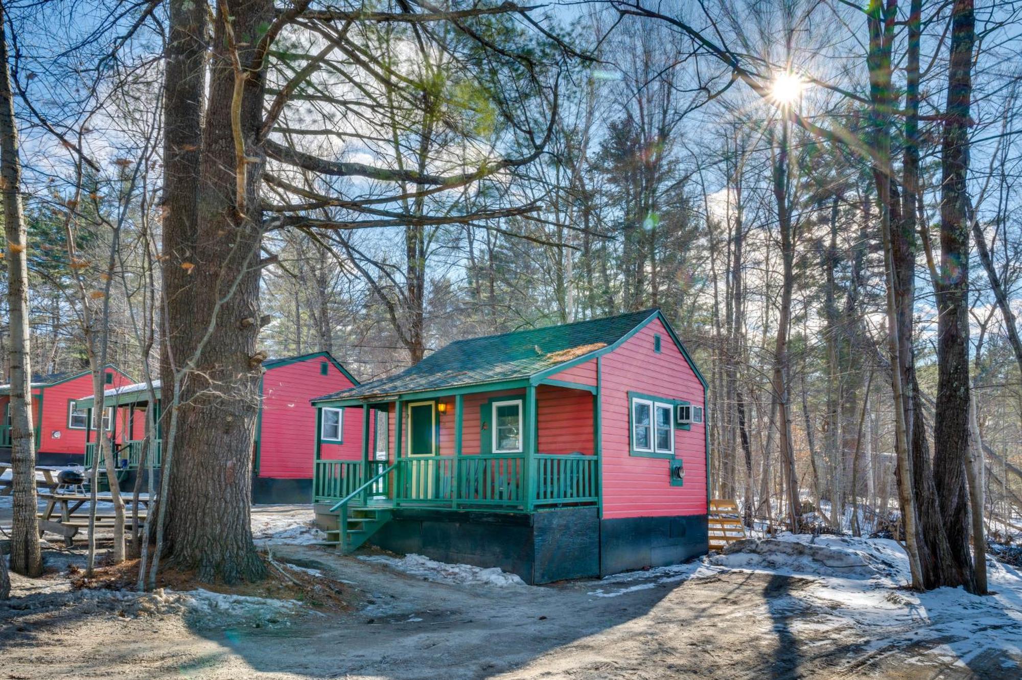 Cozy Laconia Studio With Pool Access - 2 Mi To Lake! Apartment Екстериор снимка