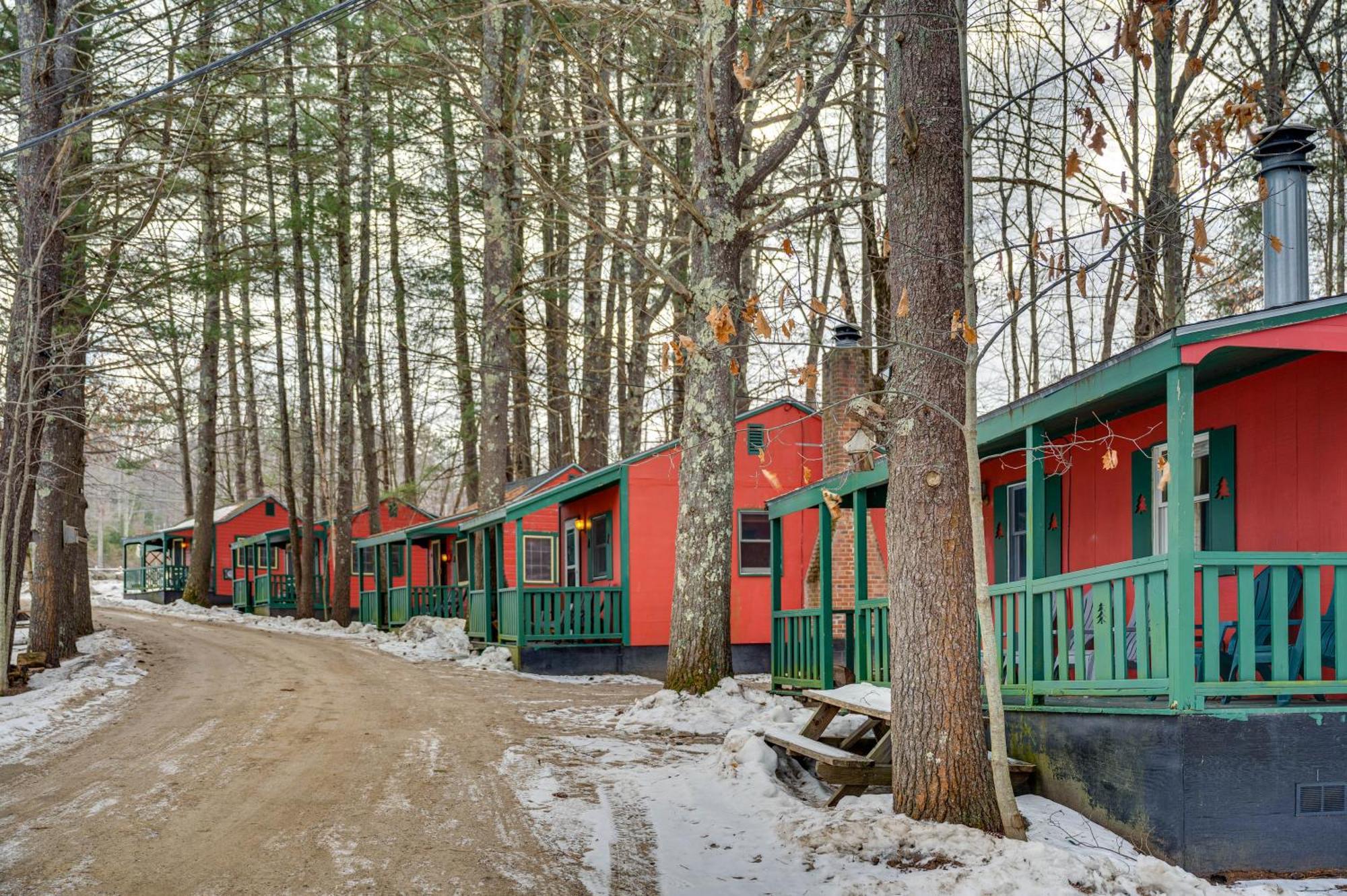Cozy Laconia Studio With Pool Access - 2 Mi To Lake! Apartment Екстериор снимка