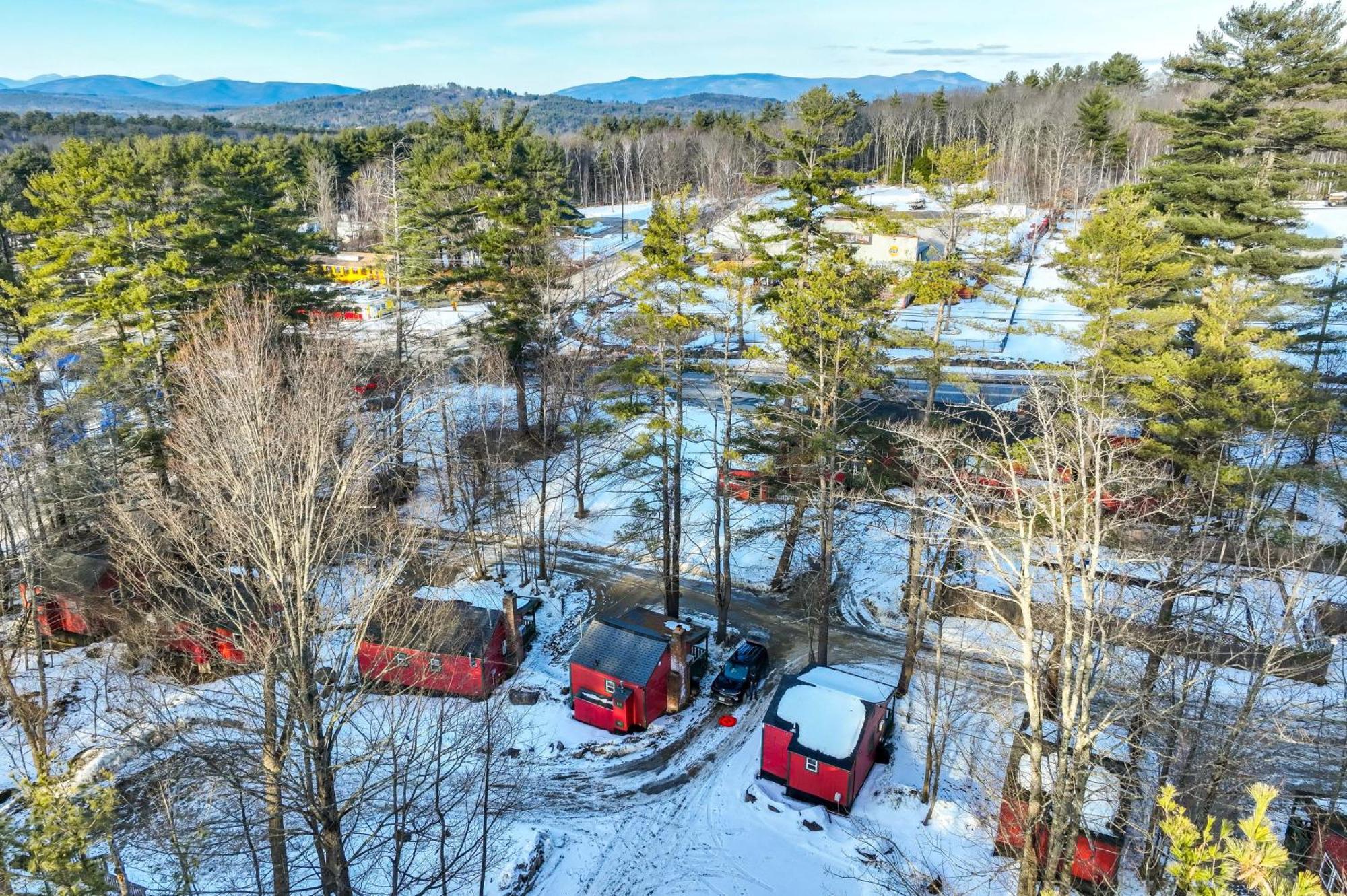 Cozy Laconia Studio With Pool Access - 2 Mi To Lake! Apartment Екстериор снимка