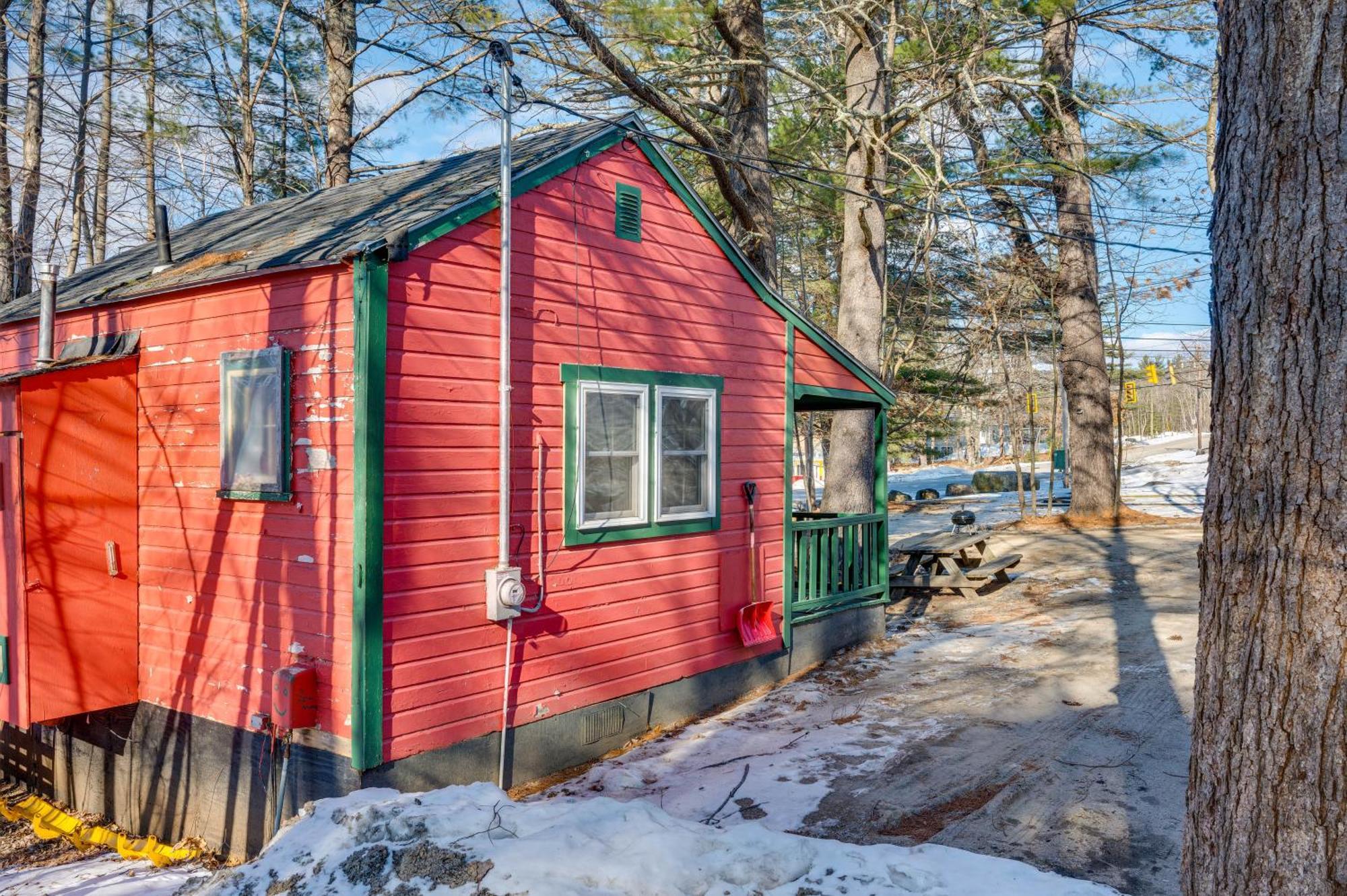 Cozy Laconia Studio With Pool Access - 2 Mi To Lake! Apartment Екстериор снимка